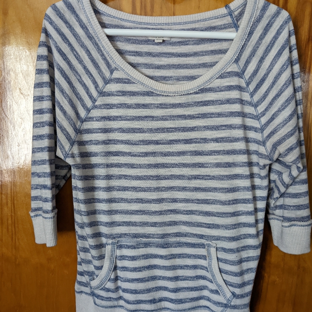 Arie sweater